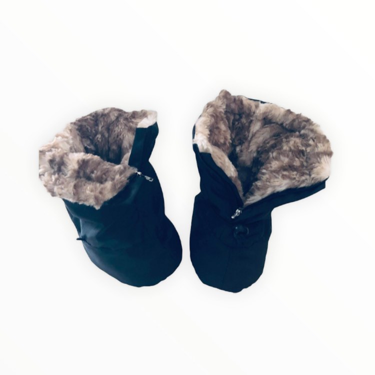 Clacs noires intérieur faons naturel