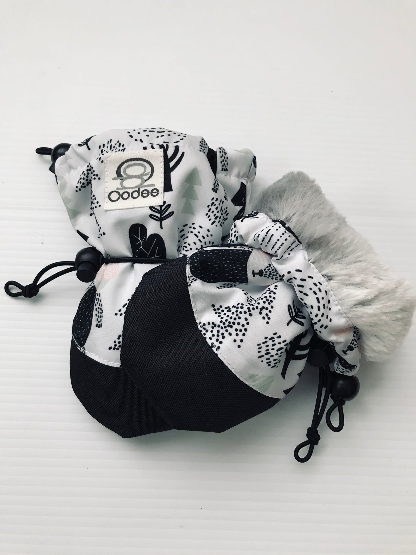 Grand Outdoor Thumbless Mittens