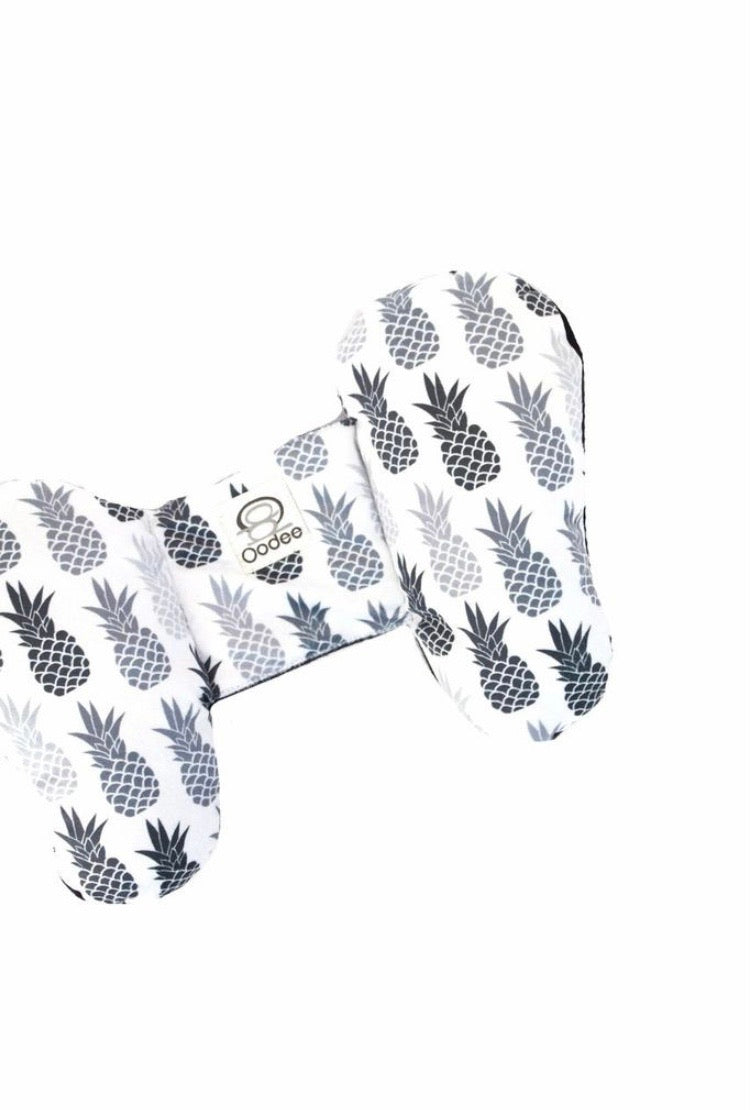 Pineapple print butterfly