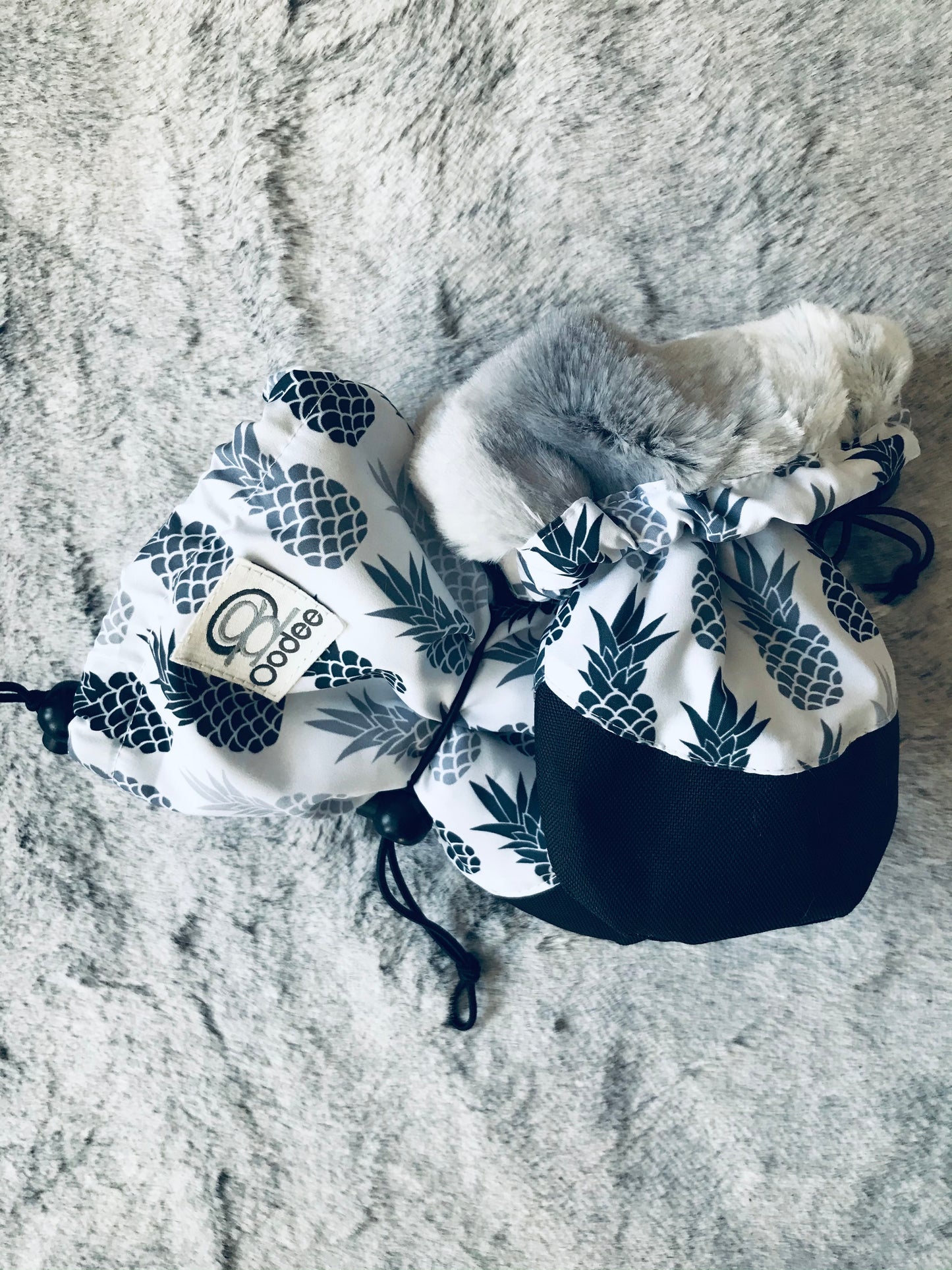 Pineapple Thumbless Mittens